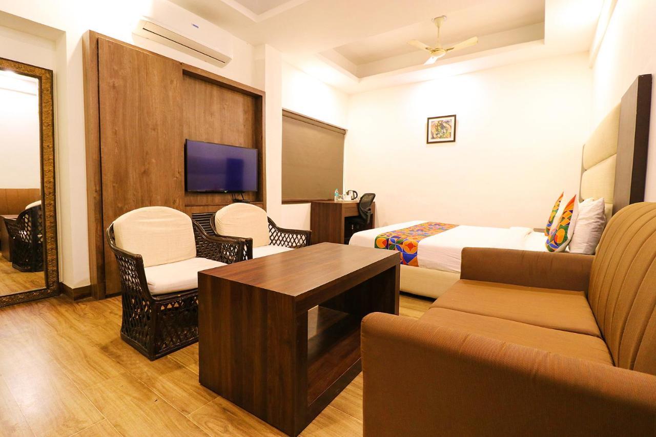 Hotel Bel Morris 뉴델리 외부 사진
